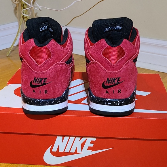 '89 Nike Air Flight - Picture 4 of 5